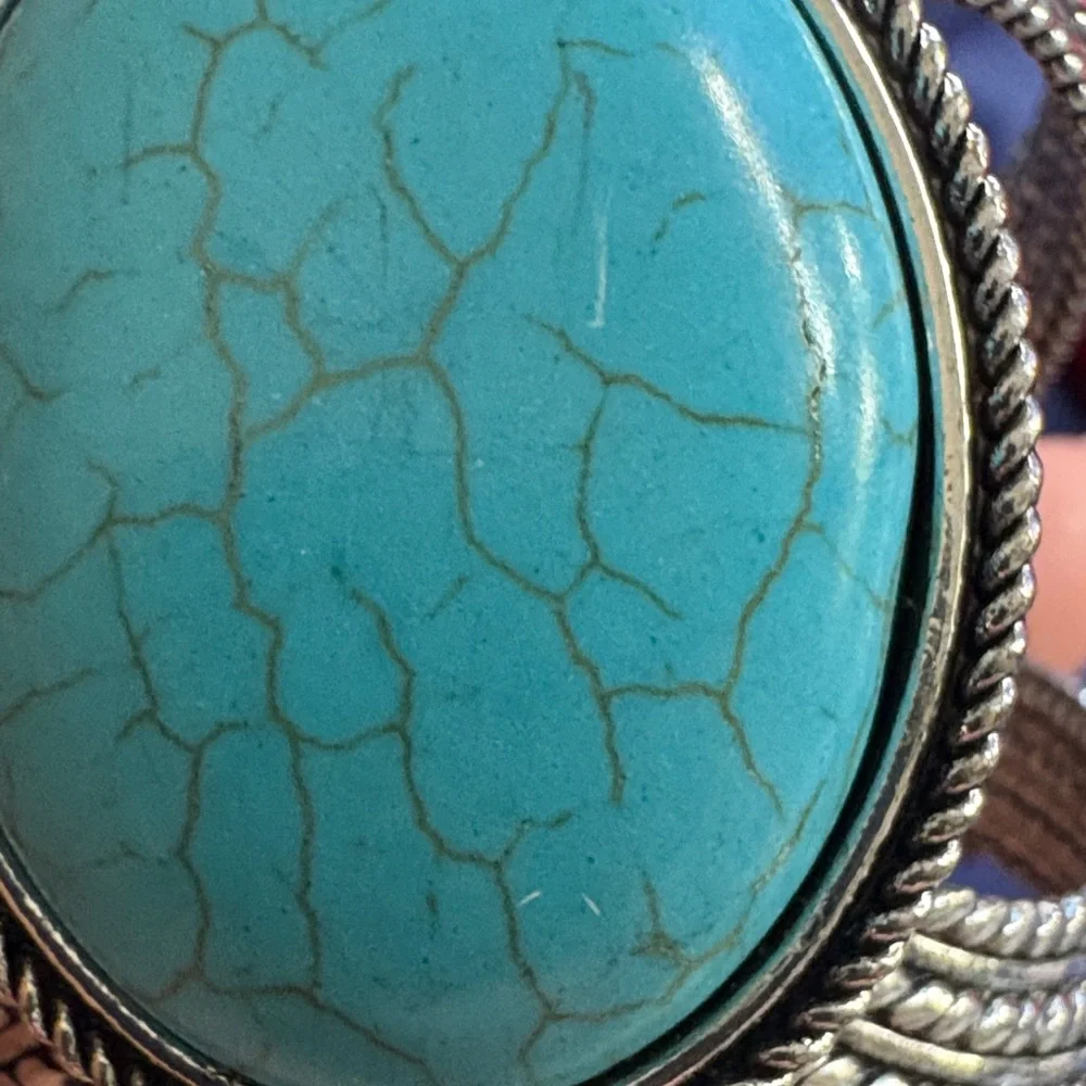 Bracelet Paparazzi Bold Blue Faux Turquoise and Silver Cuff